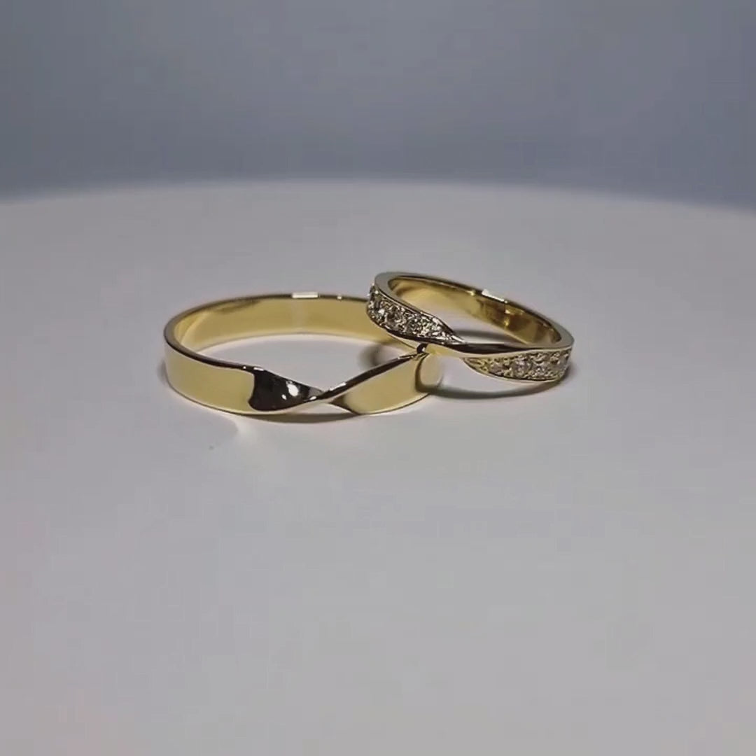 COURBÉ: Argollas de Matrimonio Oro Amarillo 18K diseño Torcido o cruzado